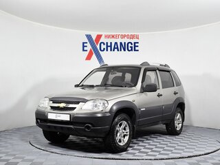 2011 Chevrolet Niva I Рестайлинг, серебристый, 359000 рублей, вид 1
