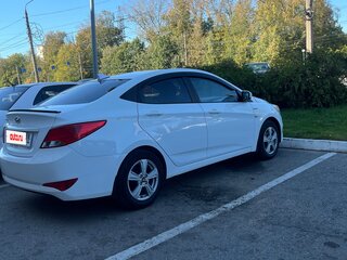 2016 Hyundai Solaris I Рестайлинг, белый, 700000 рублей, вид 1