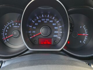 2013 Kia Rio 5-speed III, серый, 760000 рублей, вид 5