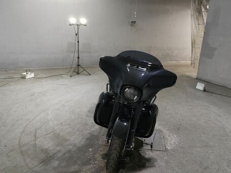 2017 Harley-Davidson Street Glide Special, чёрный, 1309000 рублей, вид 3