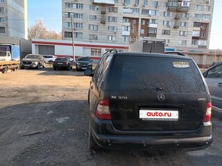 1999 Mercedes-Benz M-Класс 430 I (W163), чёрный, 550000 рублей, вид 4