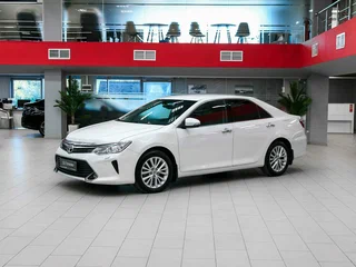 2015 Toyota Camry VII (XV50) Рестайлинг, белый, 1550000 рублей, вид 1