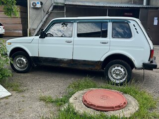 2013 Lada (ВАЗ) 2131 (4x4) 213105 I, белый, 295000 рублей, вид 4