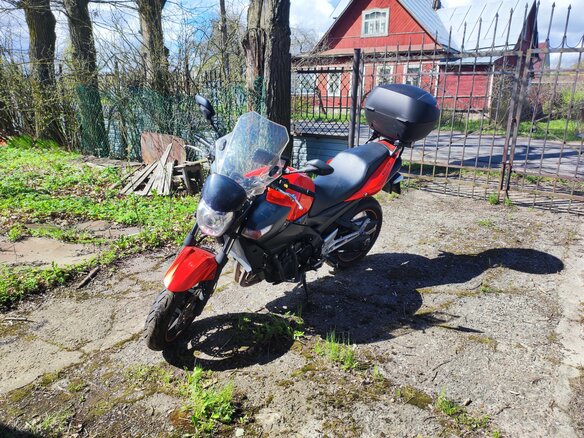 2007 Suzuki GSR 600, красный, 470000 рублей - вид 16