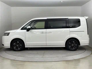 2023 Honda Stepwgn Spada VI, белый, 2580000 рублей, вид 4