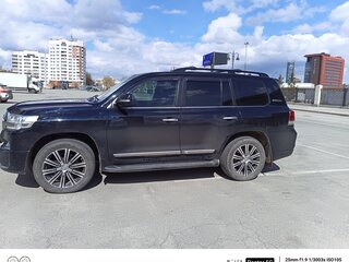 2016 Toyota Land Cruiser 200 Series Рестайлинг 2, чёрный, 4500000 рублей, вид 4
