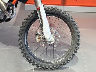 2024 KTM 350 SX F, оранжевый, 1359900 рублей, вид 4