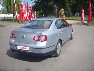 2009 Volkswagen Passat B6, серебристый, 939999 рублей, вид 4