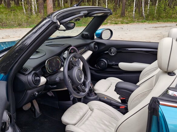 2021 Mini Cabrio Cooper S III Рестайлинг 2, голубой, 3099000 рублей - вид 14