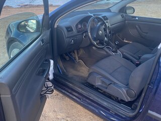 2004 Volkswagen Golf V, синий, 520000 рублей, вид 5