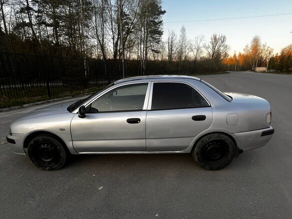2003 Mitsubishi Carisma I Рестайлинг, серый, 190000 рублей - вид 10
