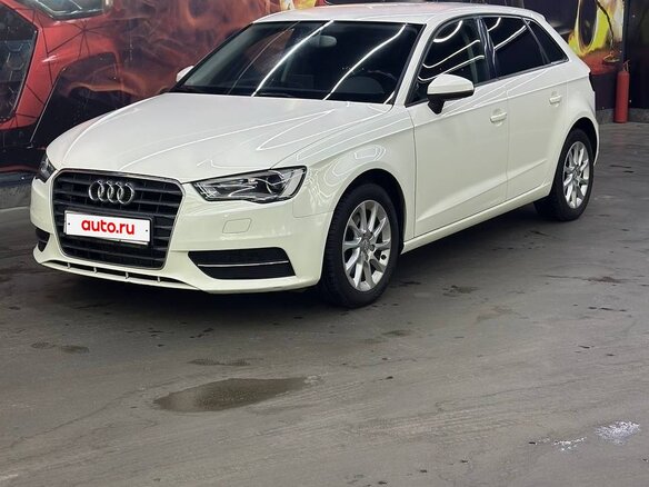2014 Audi A3 III (8V), белый, 1300000 рублей