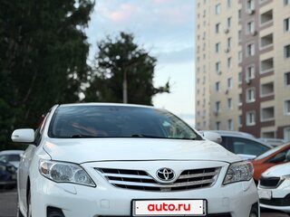 2013 Toyota Corolla X (E140, E150) Рестайлинг, белый, 1200000 рублей, вид 4