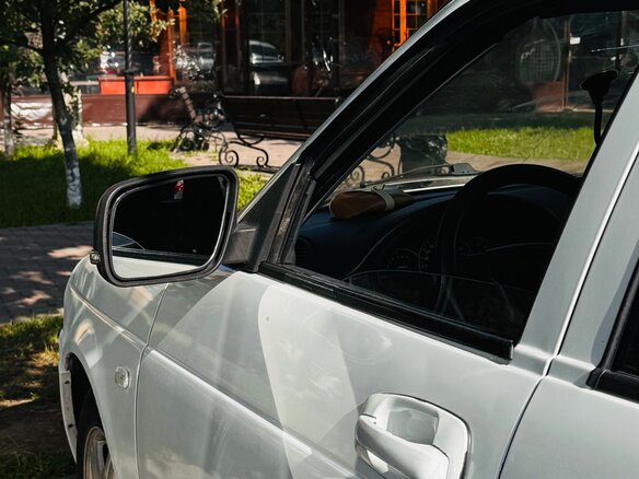 2010 Lada (ВАЗ) Priora I, белый, 259000 рублей - вид 5