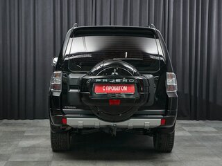 2012 Mitsubishi Pajero IV Рестайлинг 1, чёрный, 1997000 рублей, вид 5