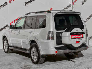 2014 Mitsubishi Pajero IV Рестайлинг 1, белый, 2300000 рублей, вид 4