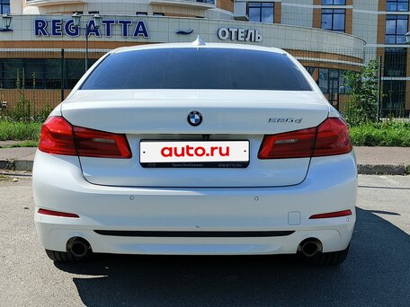 2017 BMW 5 серии 520d VII (G30/G31/G38), белый, 3888888 рублей, вид 4
