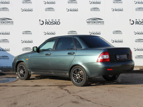 2010 Lada (ВАЗ) Priora I, зелёный, 180000 рублей - вид 6