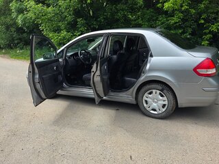2012 Nissan Tiida I Рестайлинг, серый, 860000 рублей, вид 3