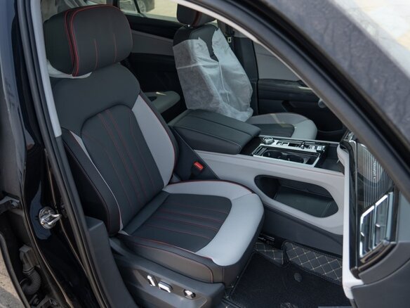 2026 Volkswagen Teramont X I Рестайлинг (China Market), чёрный, 5300000 рублей - вид 3