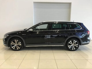 2017 Volkswagen Passat Alltrack B8, чёрный, 2899000 рублей, вид 2
