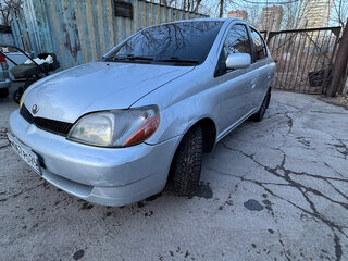 2000 Toyota Platz, серебристый, 415000 рублей, вид 2
