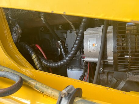 2007 Komatsu WB93R-5, 5150000 рублей, вид 5