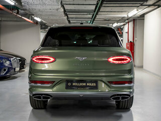 2025 Bentley Bentayga I Рестайлинг, зелёный, 32990000 рублей, вид 5