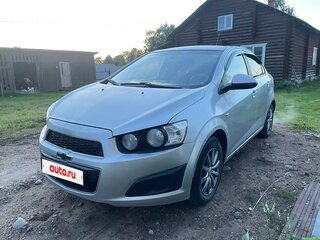 2012 Chevrolet Aveo II, серебристый, 680000 рублей, вид 1