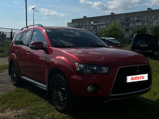 2012 Mitsubishi Outlander II Рестайлинг, красный, 1400000 рублей, вид 3