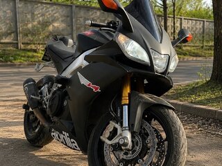 2013 Aprilia RSV4, серый, 1040000 рублей, вид 1