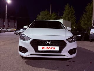 2018 Hyundai Solaris II, белый, 1300000 рублей, вид 3