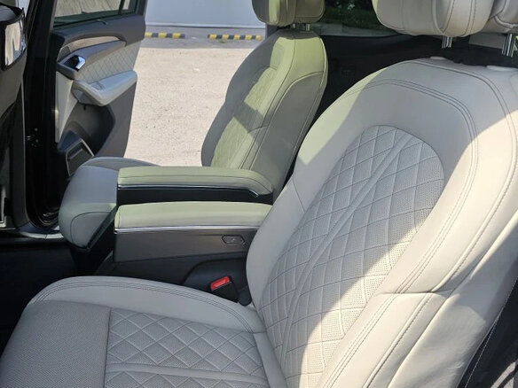 2023 Audi Q6 50 TFSI, чёрный, 7300000 рублей - вид 16
