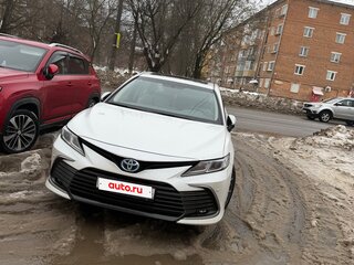 2022 Toyota Camry VIII (XV70) Рестайлинг, белый, 3300000 рублей, вид 1