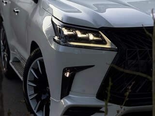 2015 Lexus LX 570 III Рестайлинг 2, белый, 7500000 рублей, вид 1