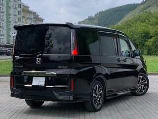 2020 Honda Stepwgn Spada V Рестайлинг, чёрный, 1990000 рублей, вид 3