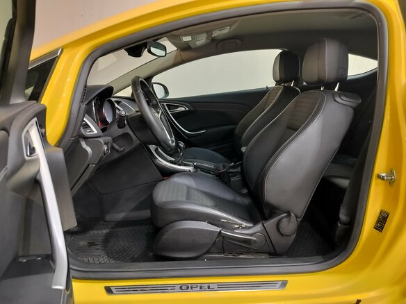 2012 Opel Astra GTC J Рестайлинг, жёлтый - вид 14