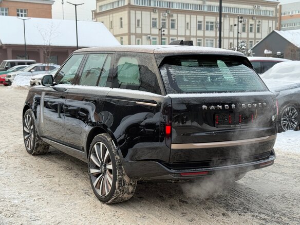 2026 Land Rover Range Rover P615 MHEV V, чёрный, 31000000 рублей - вид 9