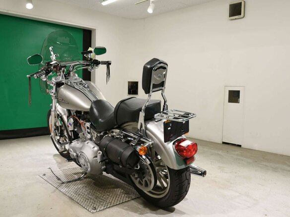 2008 Harley-Davidson Dyna Super Glide, серебристый, 777000 рублей - вид 5