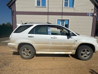 2002 Toyota Harrier I (XU10) Рестайлинг, белый, 800000 рублей, вид 5