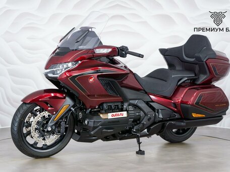 2025 Honda GL 1800 Gold Wing, красный, 3599000 рублей, вид 3