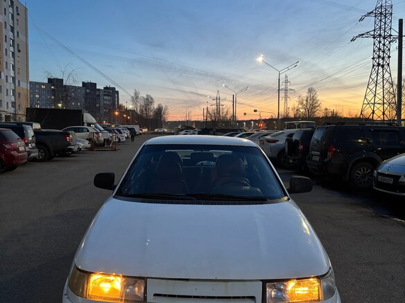 2001 Lada (ВАЗ) 2112, белый, 100000 рублей