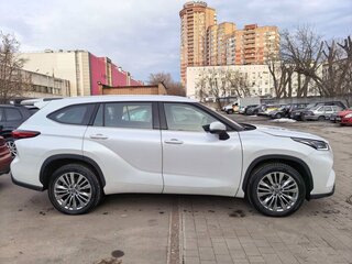 2024 Toyota Highlander IV (XU70), белый, 6000000 рублей, вид 1