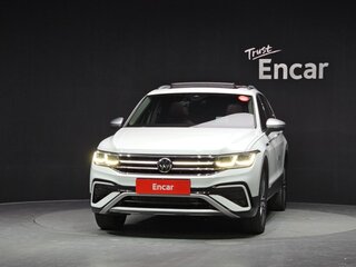 2023 Volkswagen Tiguan II Рестайлинг, белый, 2816000 рублей, вид 2