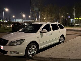 2012 Skoda Octavia II (A5) Рестайлинг, белый, 1000000 рублей, вид 2