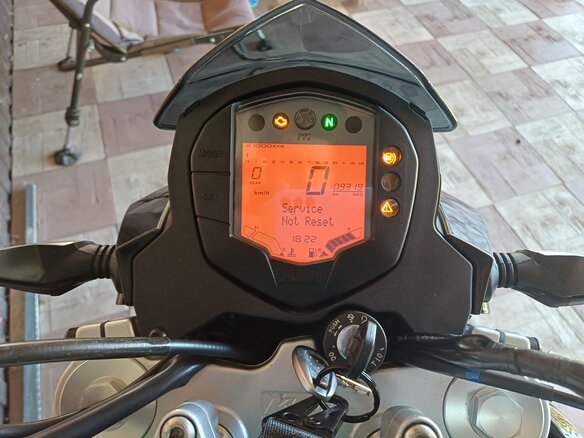 2014 KTM 390 Duke, чёрный, 330000 рублей - вид 4