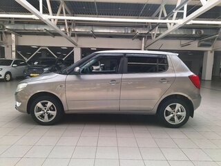 2012 Skoda Fabia II Рестайлинг, серый, 490000 рублей, вид 4