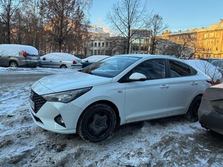 2020 Hyundai Solaris II Рестайлинг, белый, 1150000 рублей, вид 1