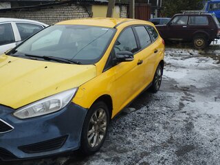2015 Ford Focus III Рестайлинг, жёлтый, 370000 рублей, вид 2