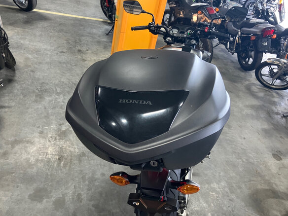 2018 Honda CB 650F, чёрный, 500000 рублей - вид 2
